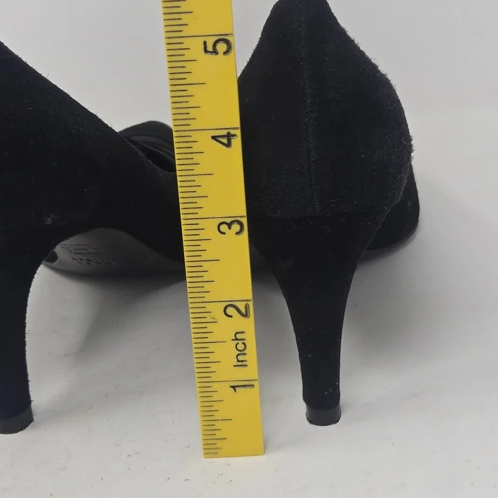 Stuart Weitzman Black Suede Pointed Toe Pumps Grosgrain Detail QH10360 Size 7.5M